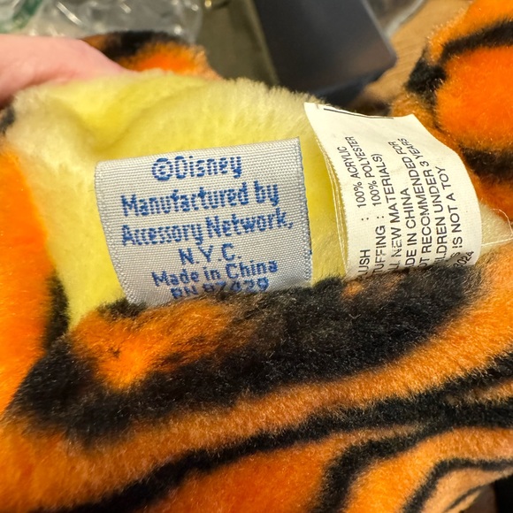 Tigger Backpack - Picture 9 of 9